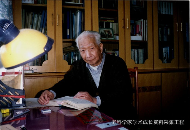 「致敬」他是新中国第一代海归科学家，用“三封信”改变了我国红外技术研究的方向和进程