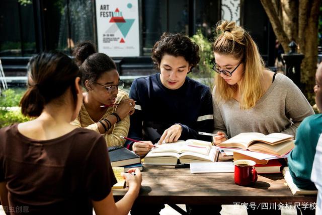 “洋学历”再惹争议，上海更改公务员招录标准，这种留学生惨了_重复