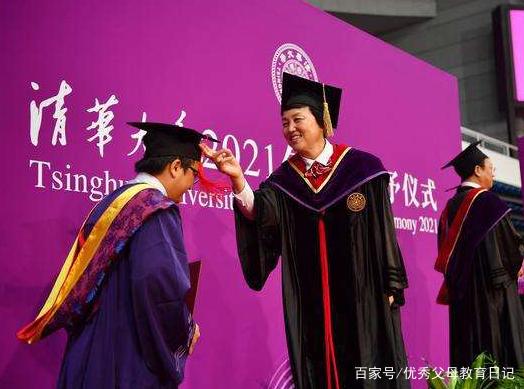 清华博士放弃大厂、研究所offer，去深圳中学当老师，原因很现实