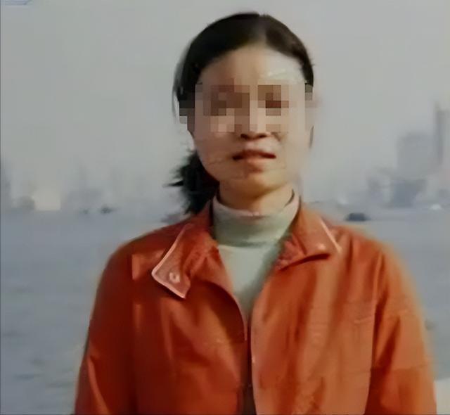 09年上海女研究生带母上学，两个月后在宿舍自缢身亡，怎么回事？